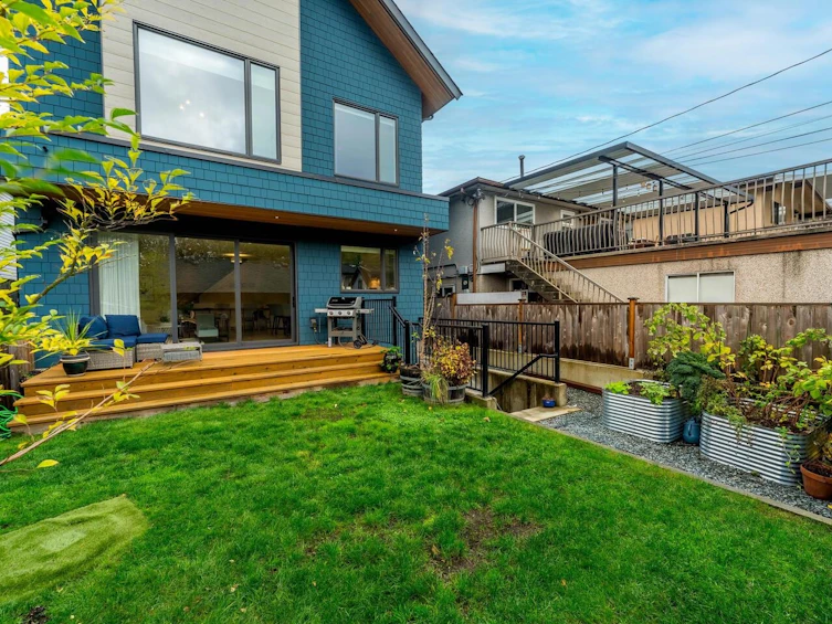 902 E 37th Avenue, Vancouver, BC, V5W 1G2 - 31