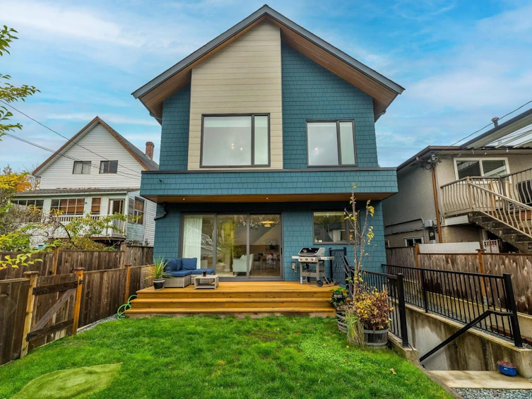 902 E 37th Avenue, Vancouver, BC, V5W 1G2 - 32