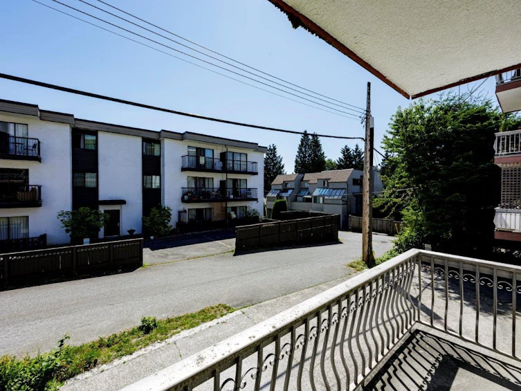 112-135 W 21st Street, North Vancouver, BC, V7M 1Z2 - 23