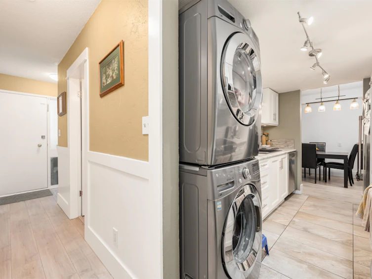 87-10620 No 4 Road, Richmond, BC, V7A 2Z7 - 9