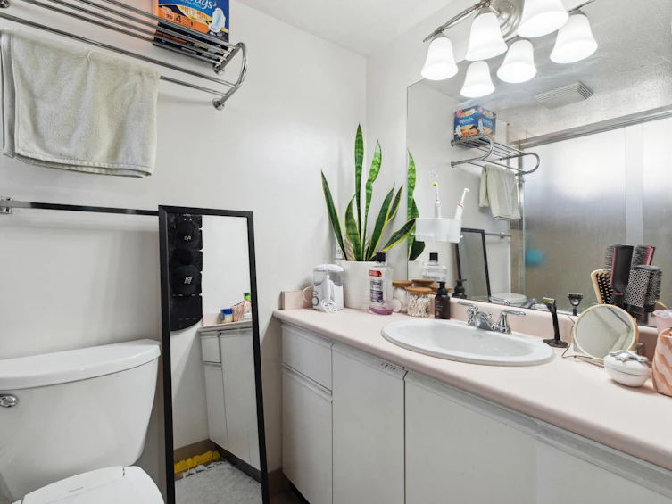 173-10077 156 Street, Surrey, BC, V3R 4L6 - 17