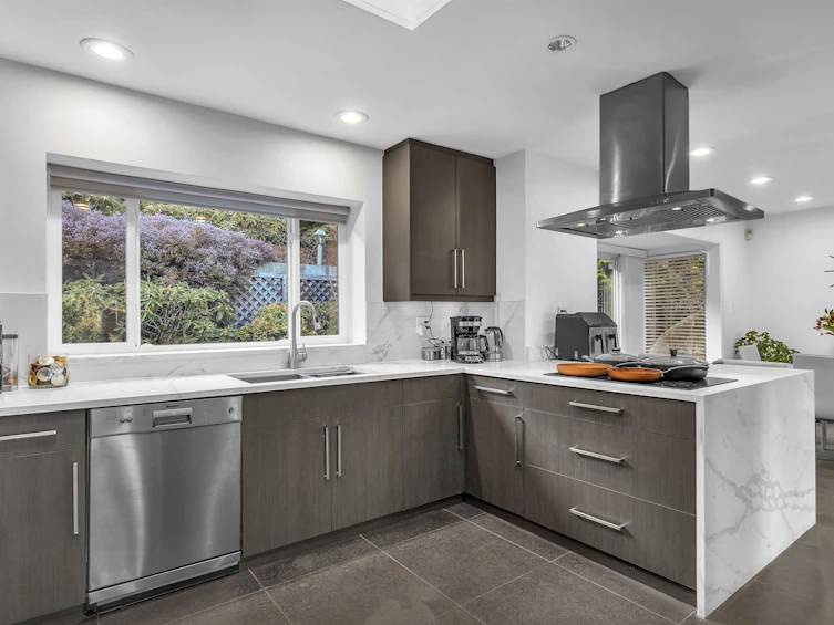 1135 Groveland Court, West Vancouver, BC, V7S 1Z7 - 23
