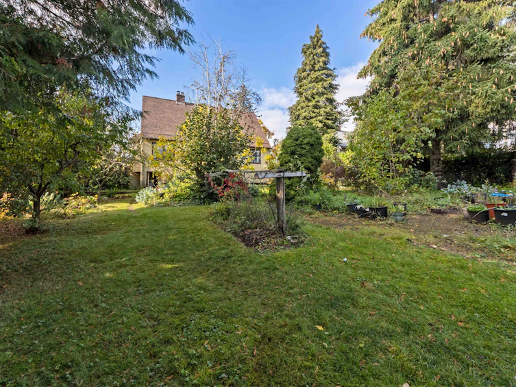 7250 Sussex Avenue, Burnaby, BC, V5J 3V5 - 8