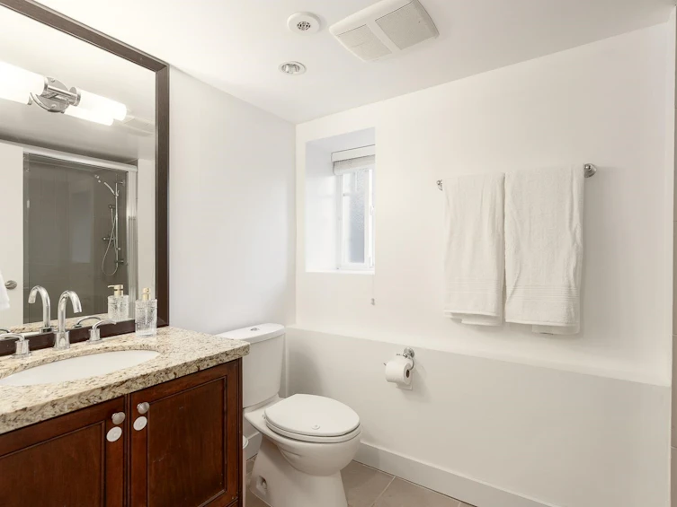 6011 Macdonald Street, Vancouver, BC, V6N 1E5 - 33