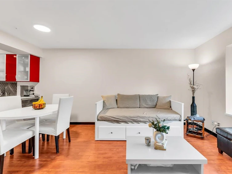 302-2133 Dundas Street, Vancouver, BC, V5L 1J7 - 6