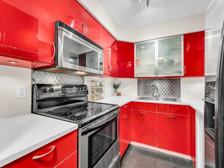 302-2133 Dundas Street, Vancouver, BC, V5L 1J7 - 13