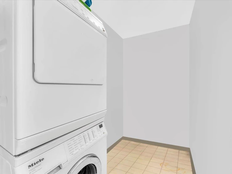 302-2133 Dundas Street, Vancouver, BC, V5L 1J7 - 23