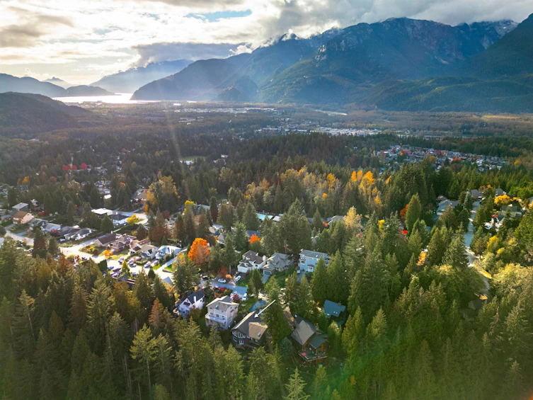 1044 Tobermory Way, Squamish, BC, V0N 1T0 - 38