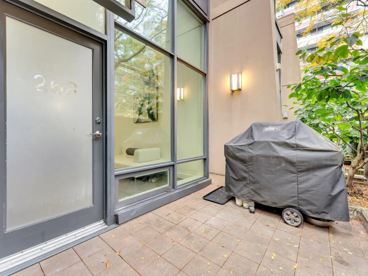 268 W 1st Avenue, Vancouver, BC, V5Y 3T2 - 6