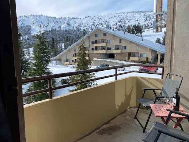 303B-21000 Enzian Way, Mission, BC, V0M 1A1 - 2
