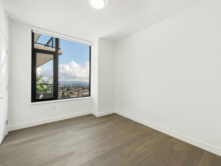 1704-1588 Johnston Road, Surrey, BC, V4B 0C5 - 10