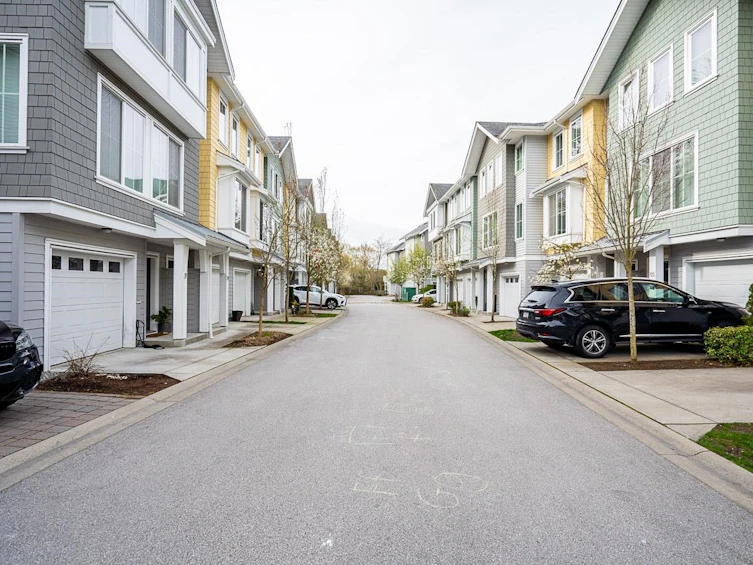 108-5550 Admiral Way, Delta, BC, V4K 0C4 - 3