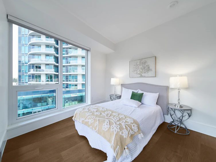 704-1500 Martin Street, Surrey, BC, V4B 0C2 - 8