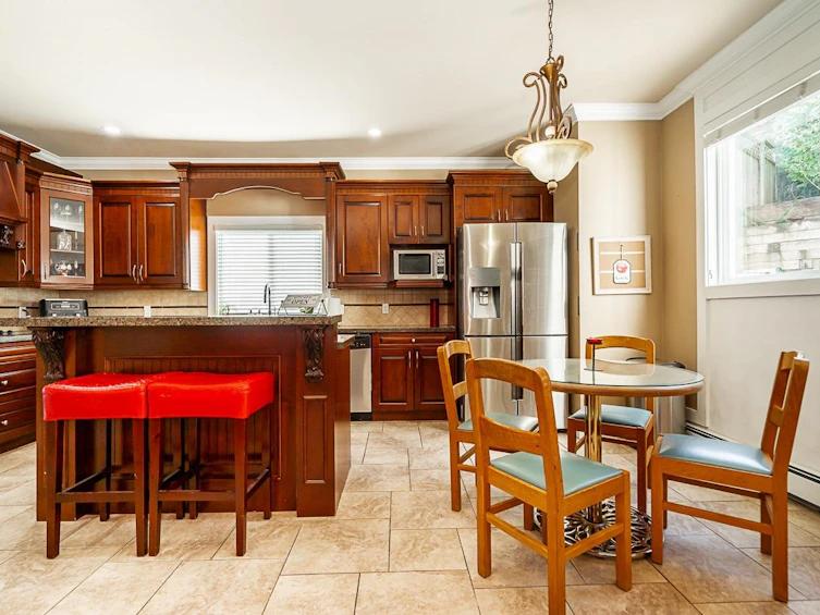 10365 174 Street, Surrey, BC, V4N 5R4 - 10