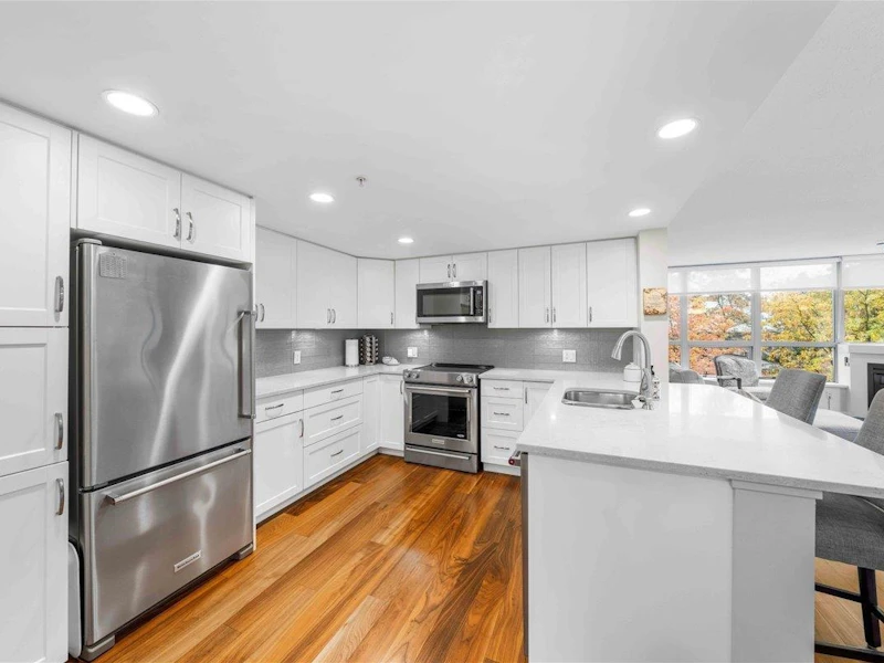 406 - 290 Newport Drive, Port Moody BC V3H 5N2