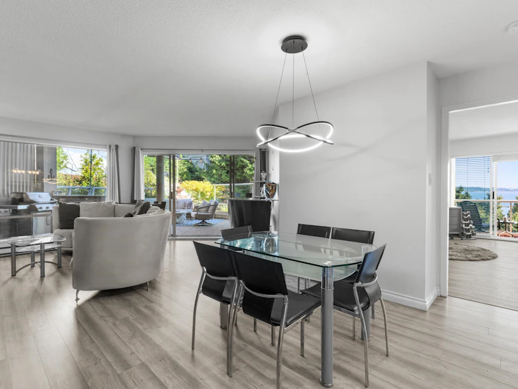102-15025 Victoria Avenue, Surrey, BC, V4B 1G2 - 5