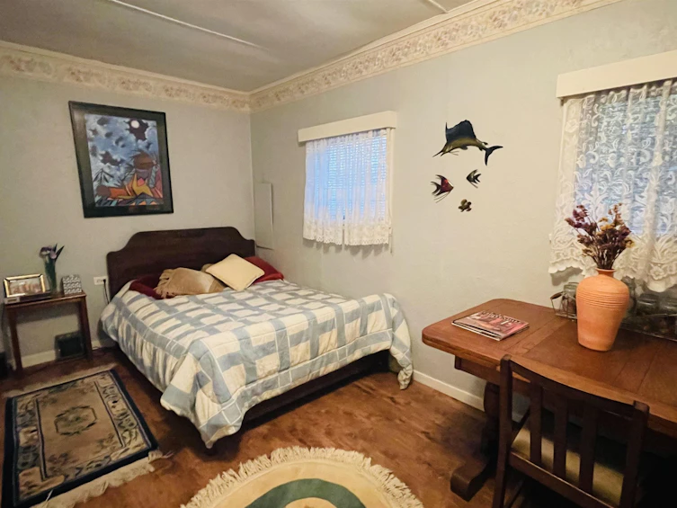706 Seymour Boulevard, North Vancouver, BC, V7J 2J6 - 11