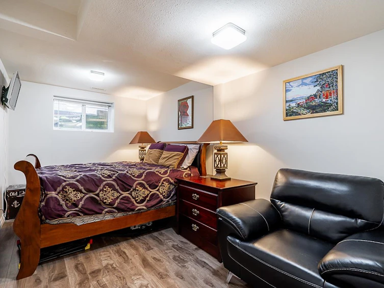 18012 70a Avenue, Surrey, BC, V3S 7C5 - 21