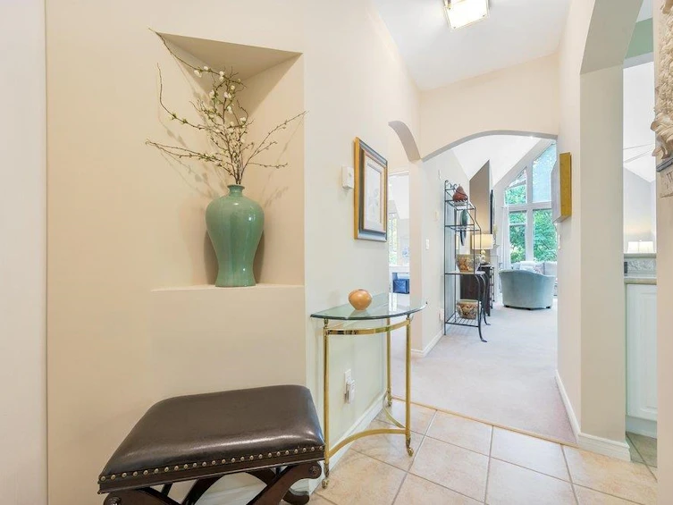 302-678 W Queens Road, North Vancouver, BC, V7N 2L3 - 5
