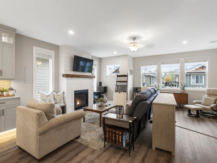 4-10100 Williams Road, Chilliwack, BC, V2P 5H2 - 2