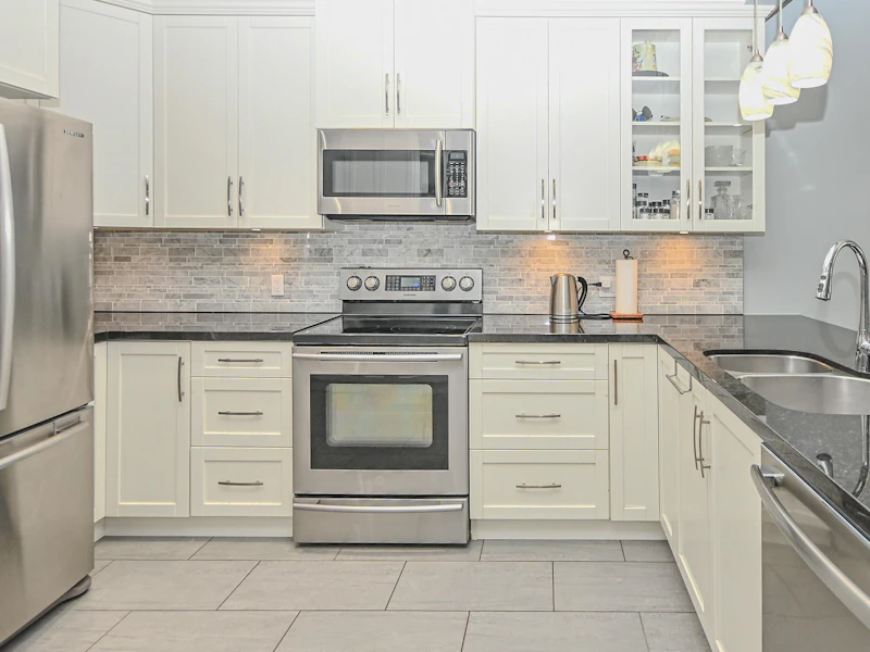 22 - 998 Riverside Drive, Port Coquitlam BC V3B 7Y4
