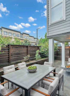 105 2272 Dundas Street