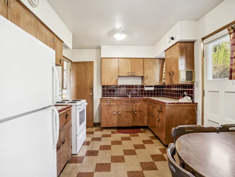 4604 Ranger Avenue, North Vancouver, BC, V7R 3L8 - 13