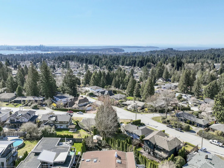 4604 Ranger Avenue, North Vancouver, BC, V7R 3L8 - 35