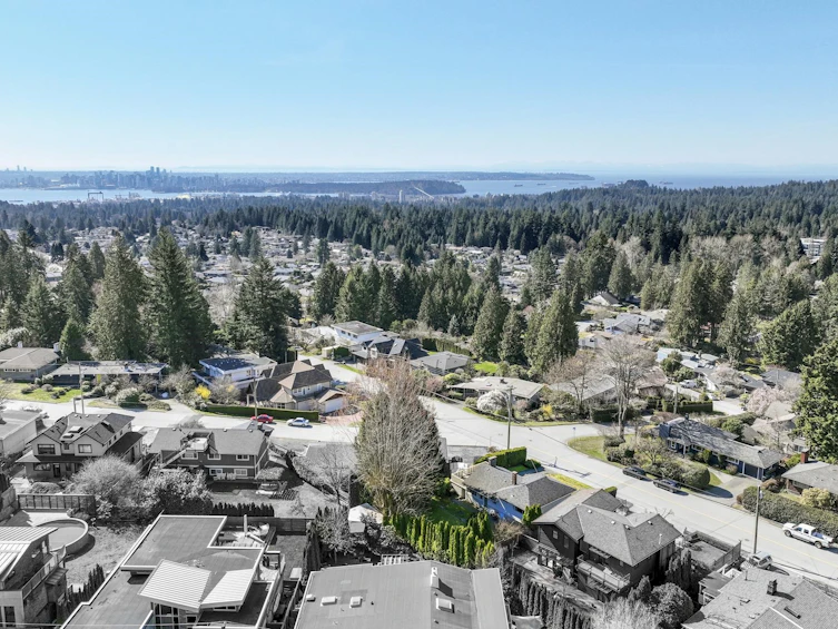 4604 Ranger Avenue, North Vancouver, BC, V7R 3L8 - 36