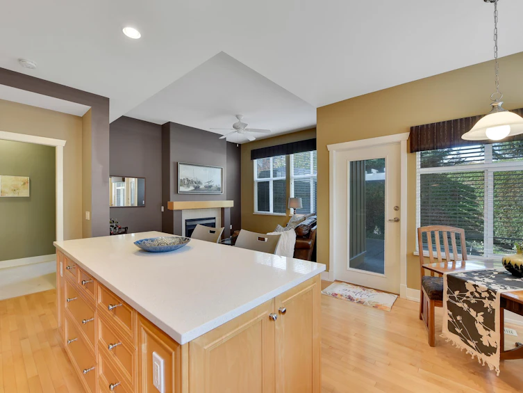 42-18088 8th Avenue, Surrey, BC, V3Z 9T6 - 18