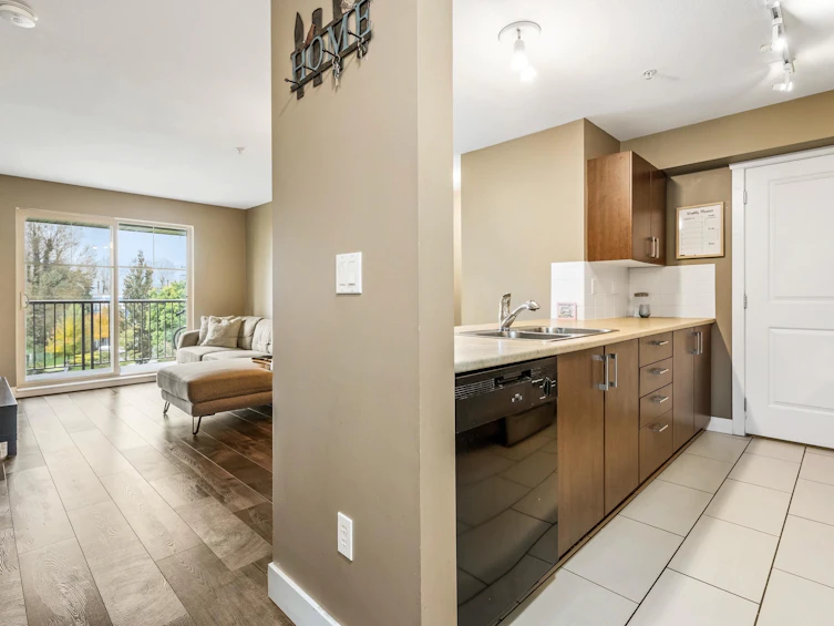 306-45561 Yale Road, Chilliwack, BC, V2P 0A8 - 5