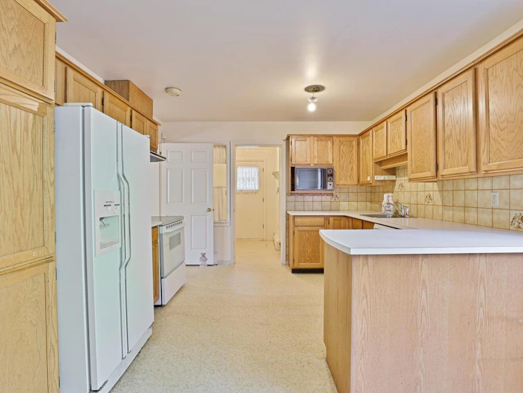 5377 Coulthard Place, Surrey, BC, V3X 3E4 - 12