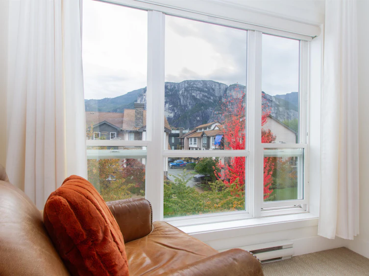 10-1233 Main Street, Squamish, BC, V8B 0P7 - 13