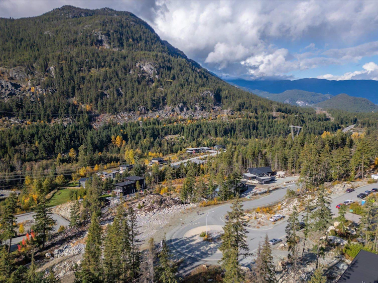9232 Wedgemount Plateau Drive, Whistler, BC, V8E 1M1 - 8