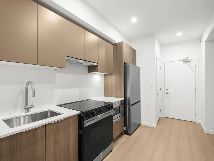 W408-10828 139a Street, Surrey, BC, V3R 0H3 - 6