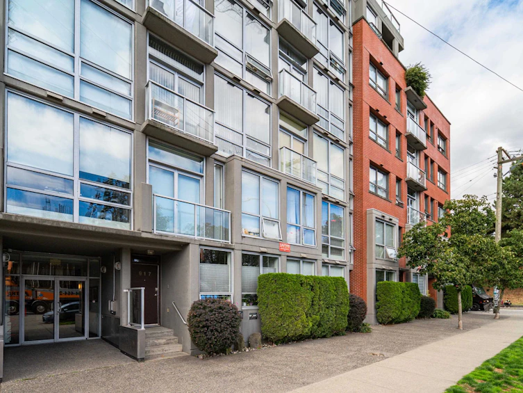 701-919 Station Street, Vancouver, BC, V6A 4L9 - 3