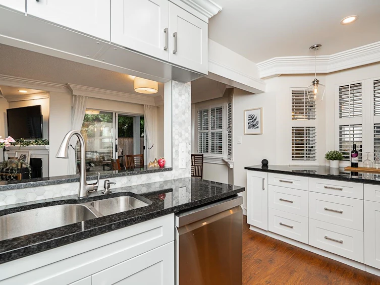 1-10074 154 Street, Surrey, BC, V3R 4J6 - 4