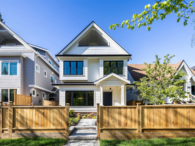 4417 W 16th Avenue, Vancouver BC V6R 3E7