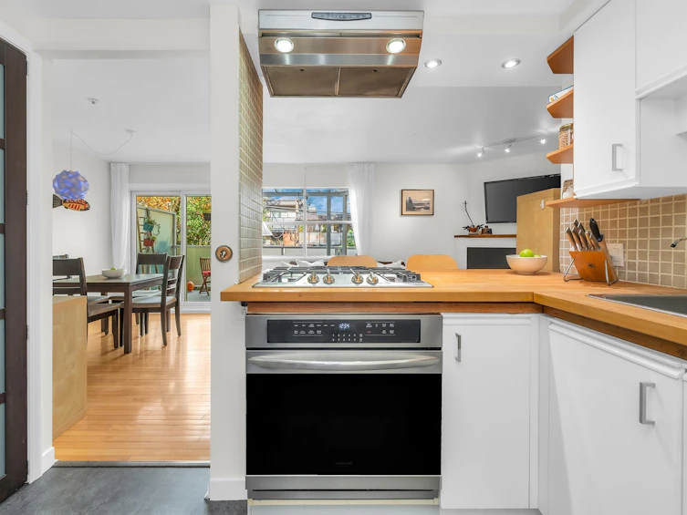 941 E 8th Avenue, Vancouver, BC, V5T 1T7 - 7