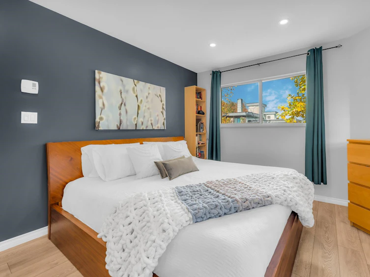 941 E 8th Avenue, Vancouver, BC, V5T 1T7 - 15