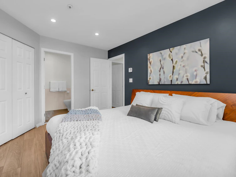 941 E 8th Avenue, Vancouver, BC, V5T 1T7 - 16