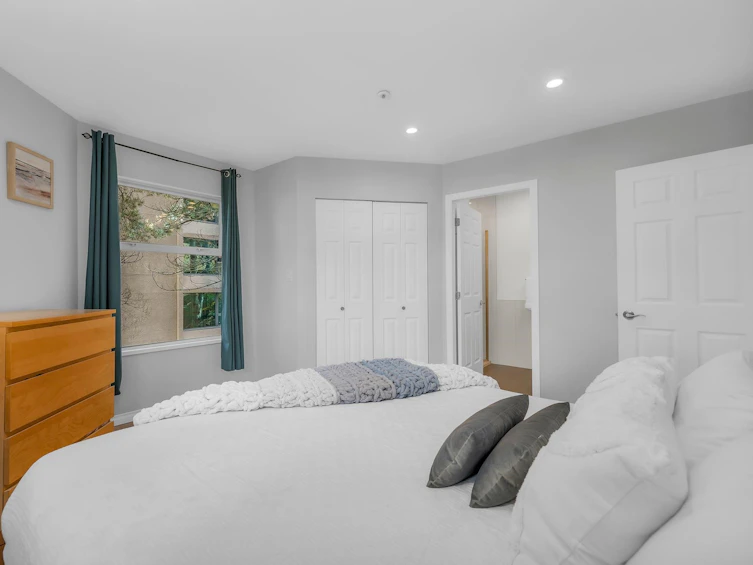 941 E 8th Avenue, Vancouver, BC, V5T 1T7 - 18