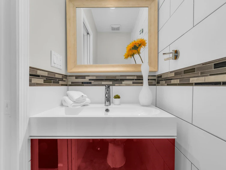 941 E 8th Avenue, Vancouver, BC, V5T 1T7 - 23