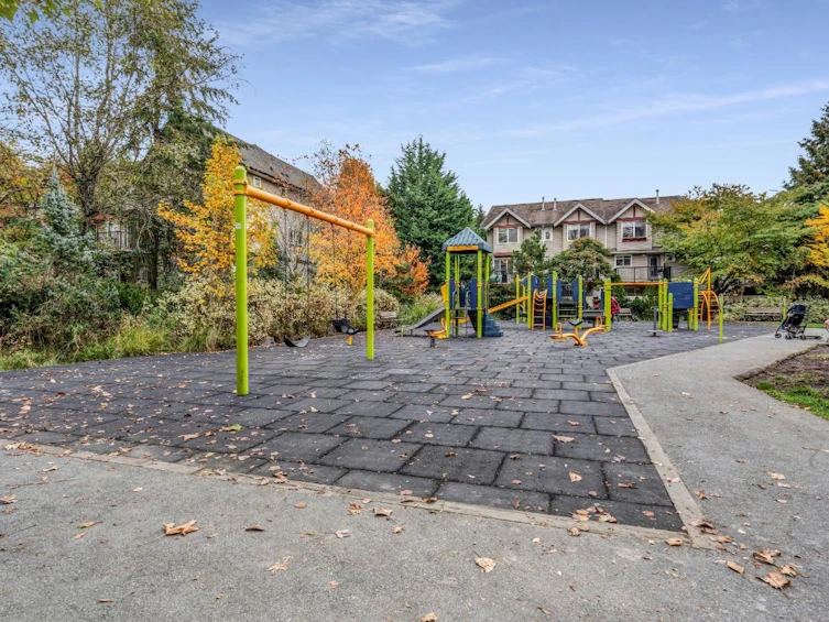 E404-20211 66 Avenue, Langley, BC, V2Y 0L4 - 24
