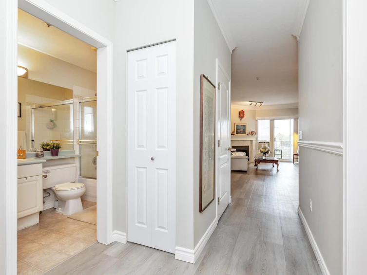 306-5489 201 Street, Langley, BC, V3A 1P8 - 8