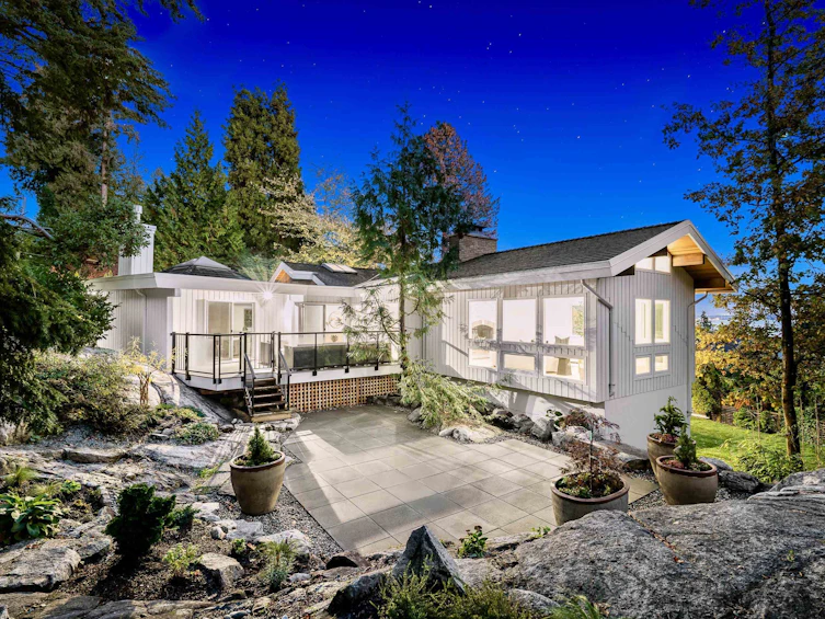 4433 Piccadilly North, West Vancouver, BC, V7W 1C8 - 35