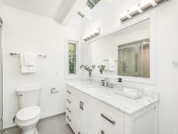 4433 Piccadilly North, West Vancouver, BC, V7W 1C8 - 27