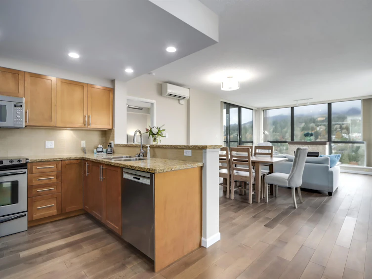 2501-288 Ungless Way, Port Moody, BC, V3H 0C9 - 3