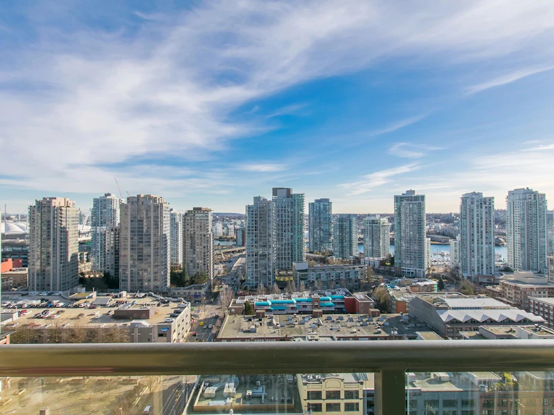2205 - 1001 Homer Street, Vancouver BC V6B 1M9