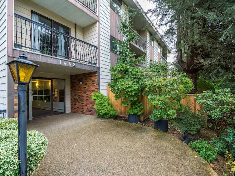 218-1442 Blackwood Street, Surrey, BC, V4B 3V5 - 4